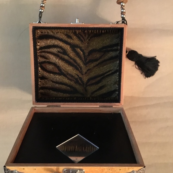 Unique Cigar Box Bag - Picture 3 of 6